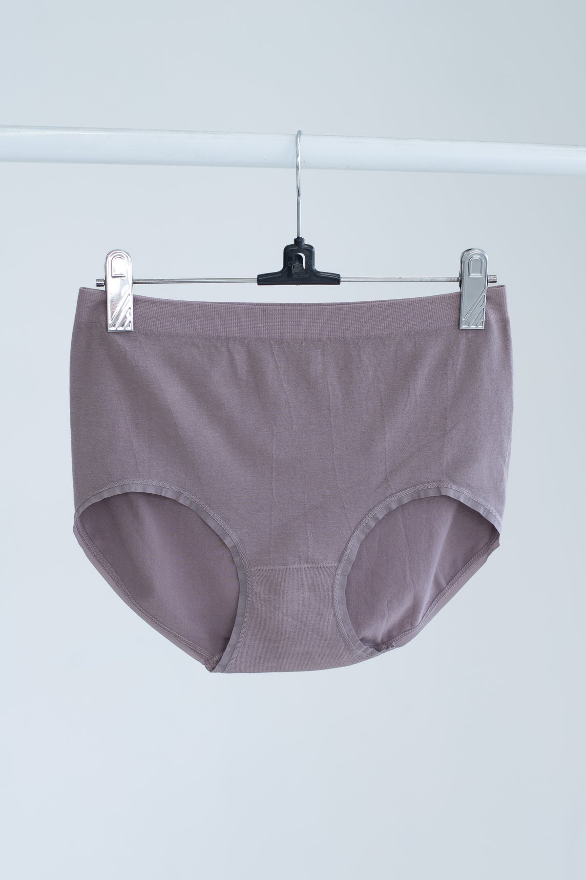 Essential Set Seamless Mid-Rise Briefs