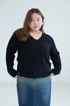 V-Neck Ribbed Twist Knit Top