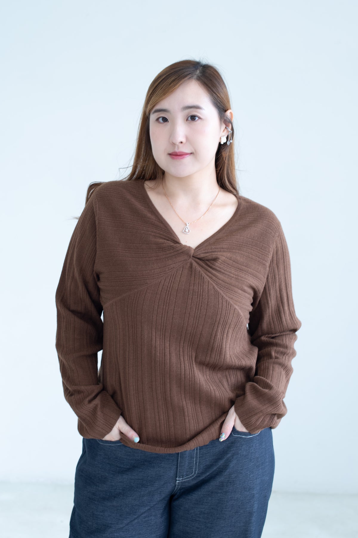 V-Neck Ribbed Twist Knit Top