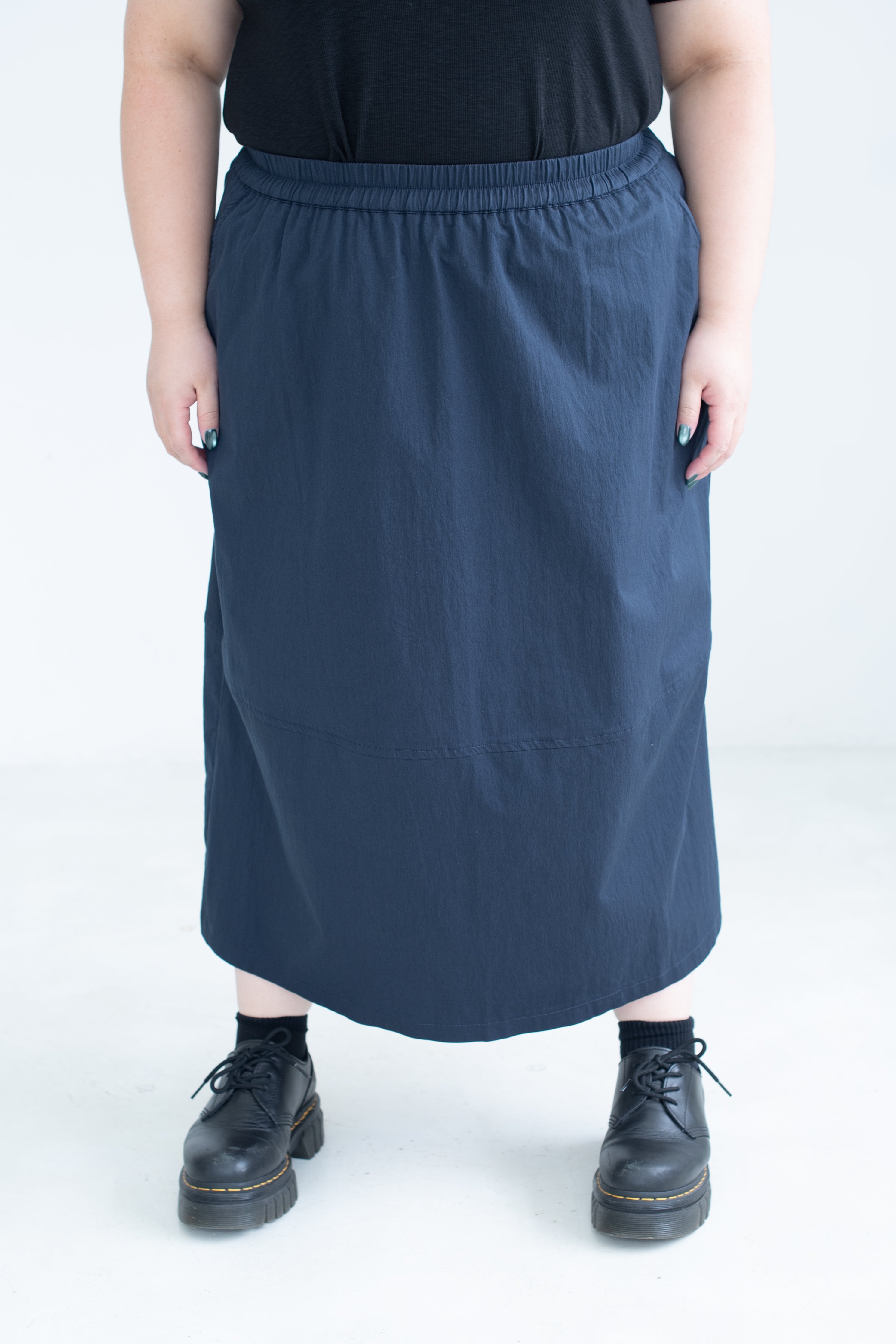 A-Line Elastic Waist Midi Skirt In Navy