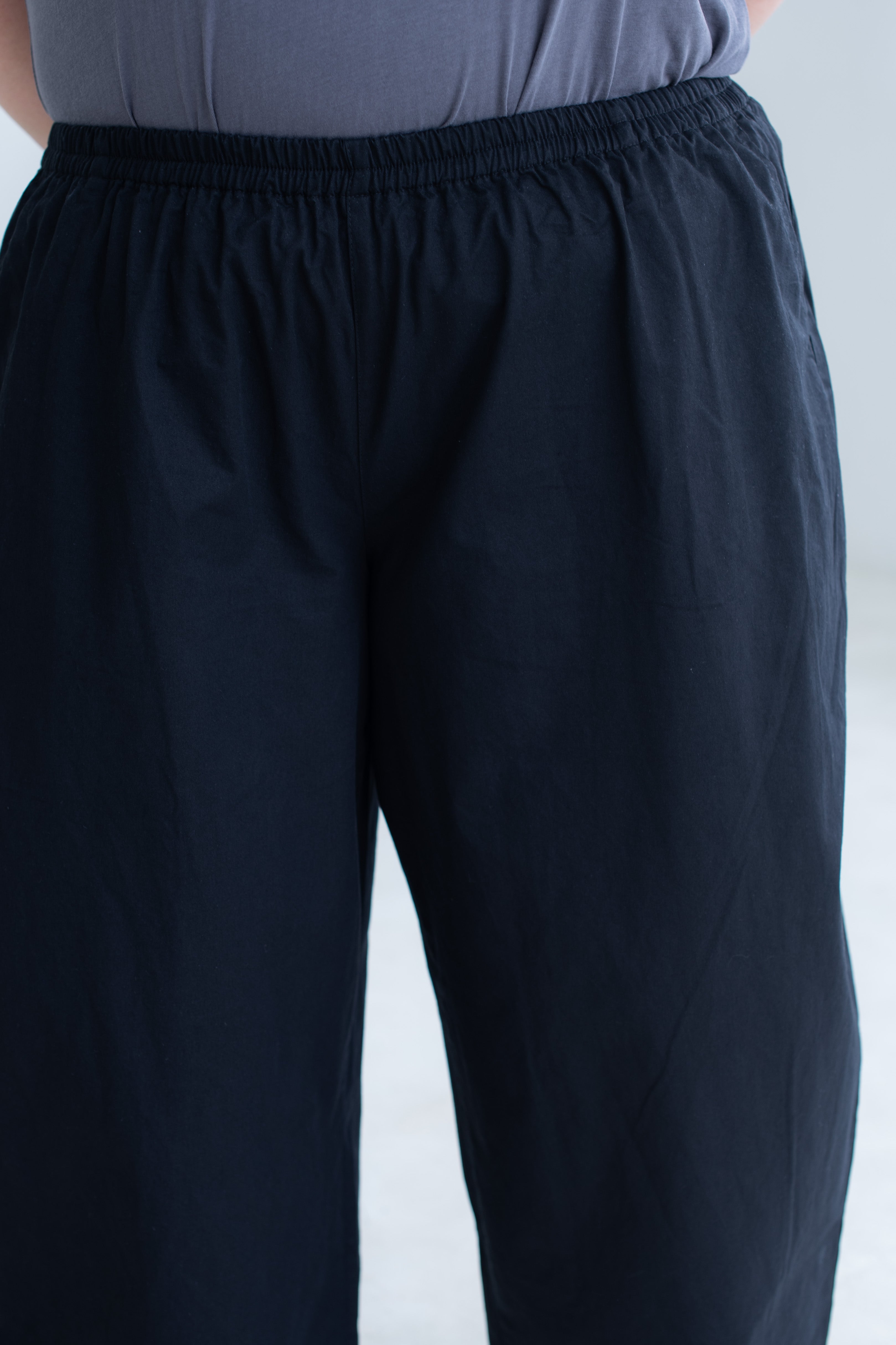 Cocoon Trousers In Black