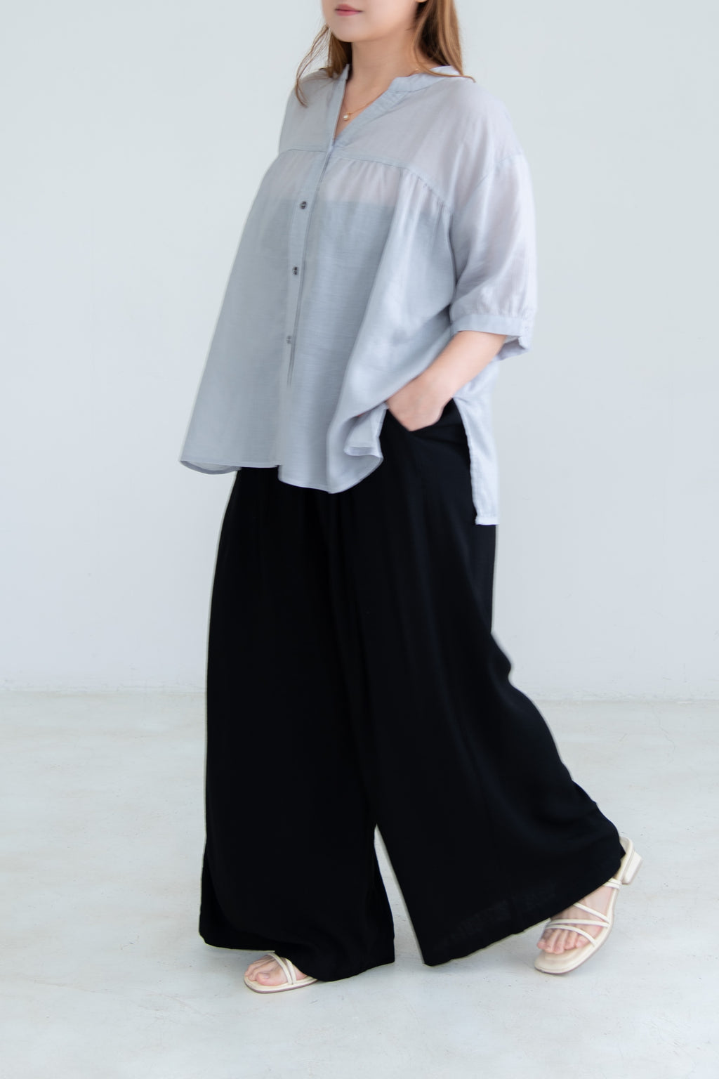 Linen Blend V-Neck Top