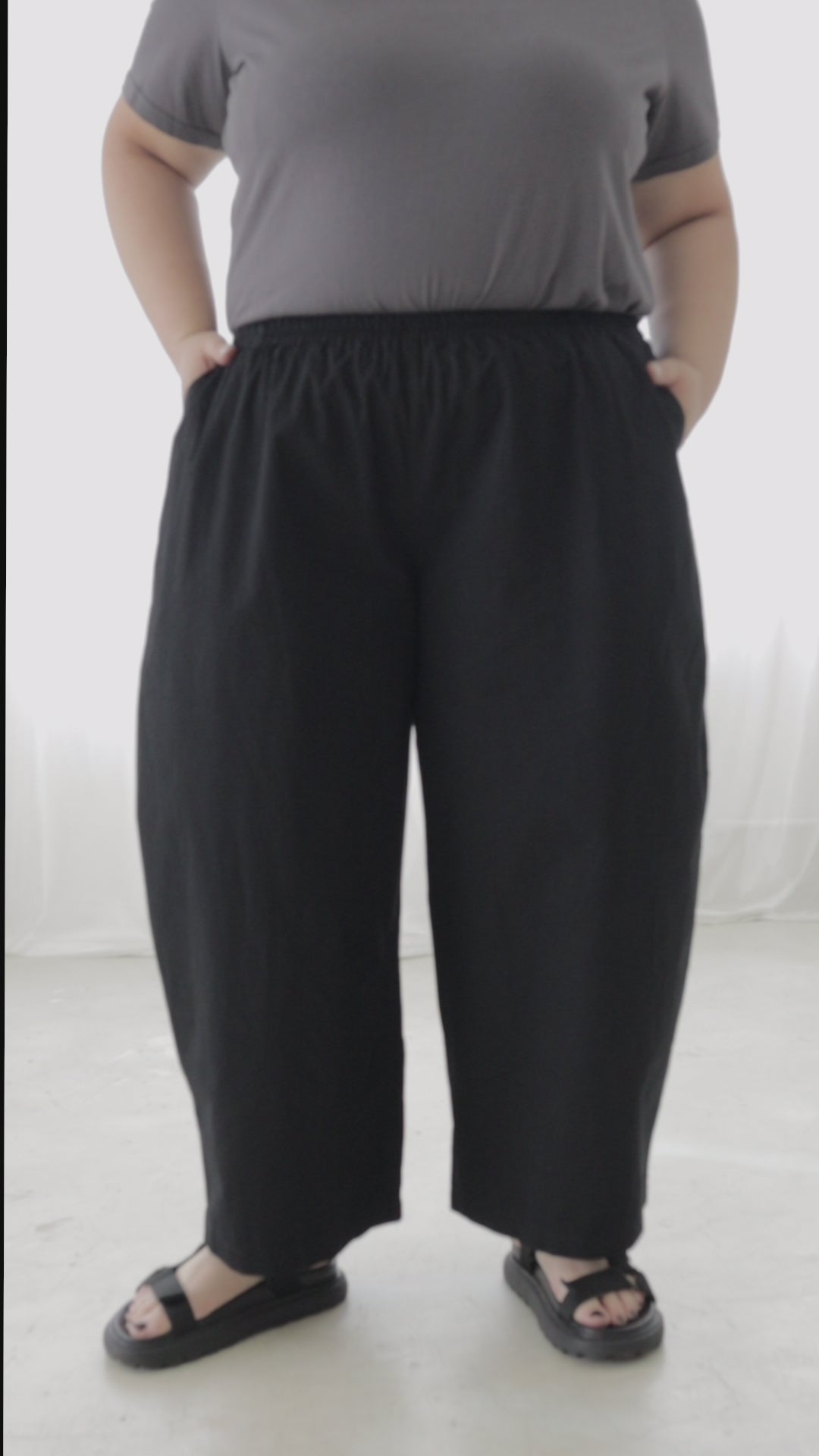 Cocoon Trousers In Black